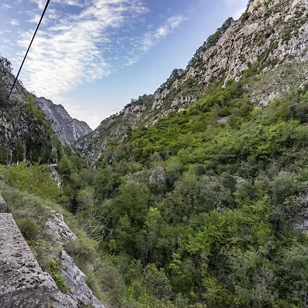 Aguas Parque Ponga * Cazo